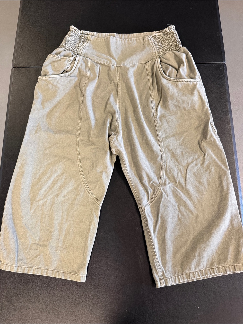 We The Free Women's Relaxed Crop Trousers - Olive Green